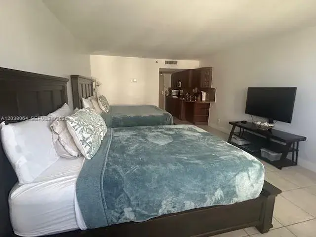 19201 Collins Ave # 622, Sunny Isles Beach FL 33160