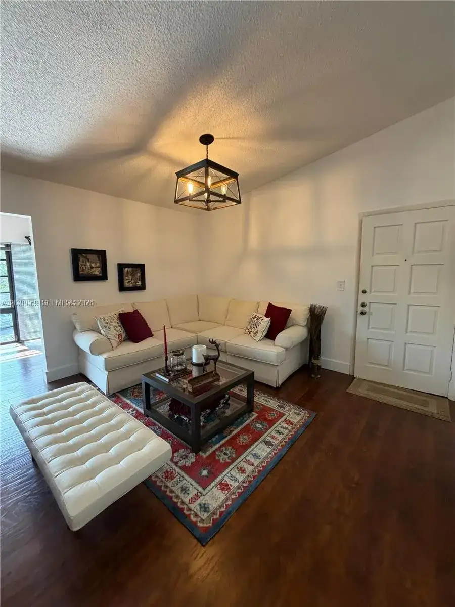 4944 NW 102nd Ave # 3, Doral FL 33178 photo 2
