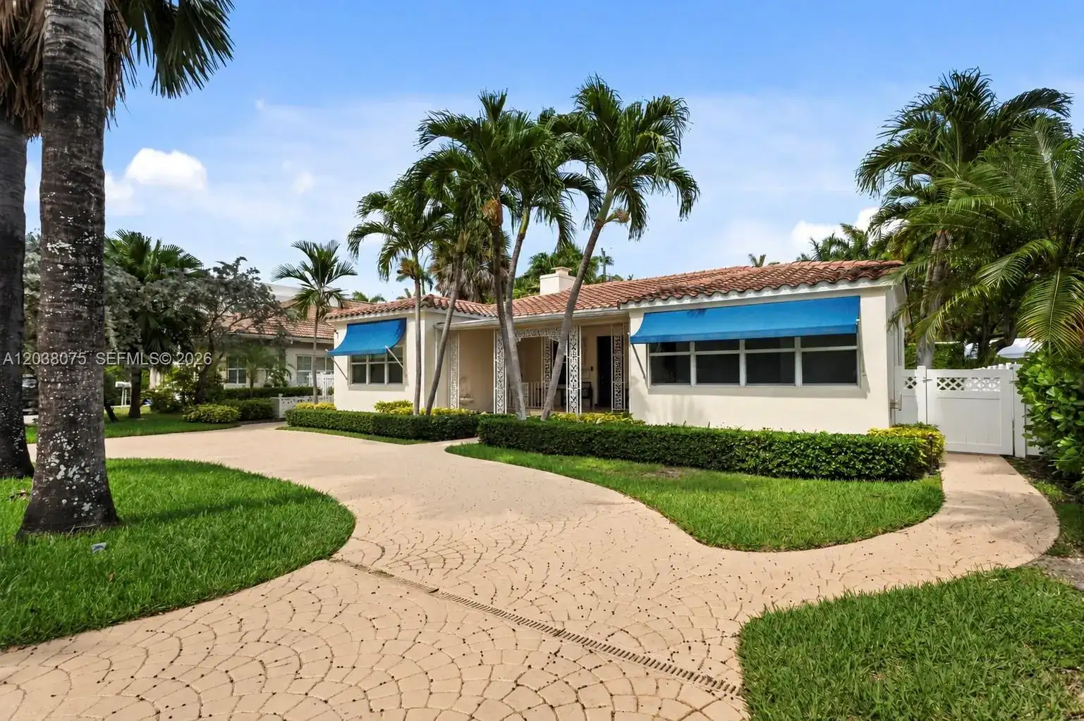 7611 Miami View Dr, North Bay Village FL 33141 photo 2