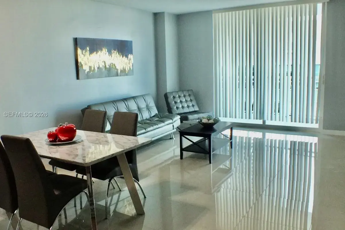 1200 Brickell Bay Dr # 4306, Miami FL 33131