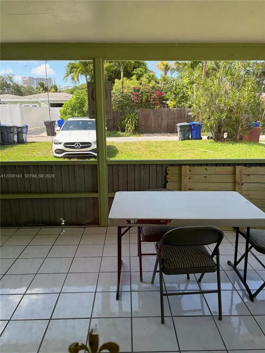 1635 Dewey St # B, Hollywood FL 33020