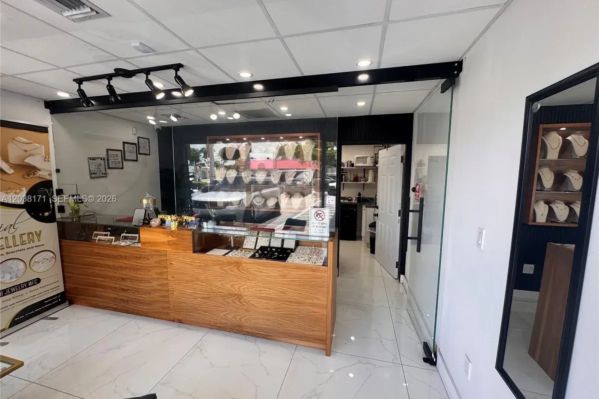 108 SW 27th ave, Miami FL 33135