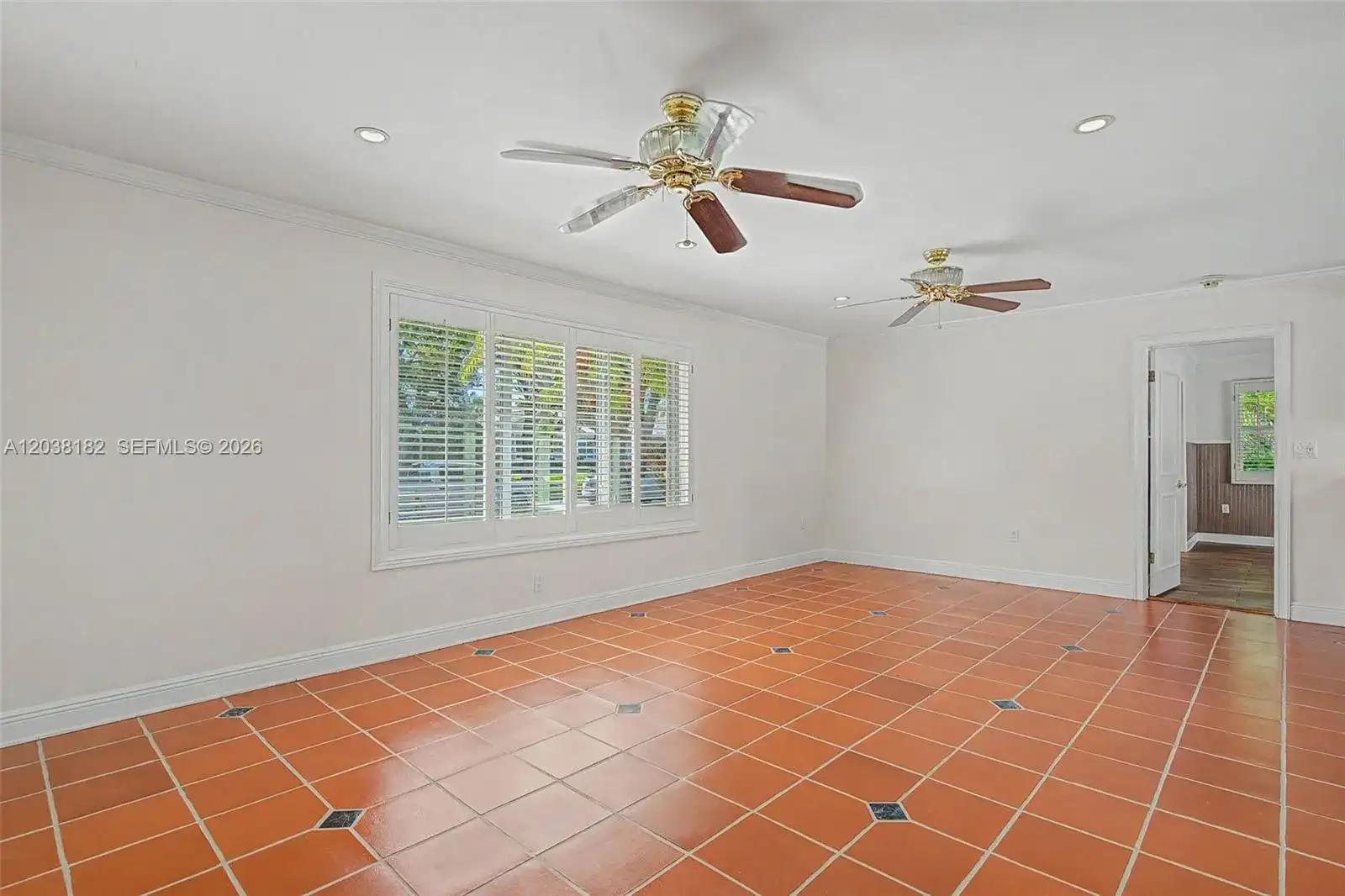 16842 SW 79 Place, Palmetto Bay FL 33157 photo 2