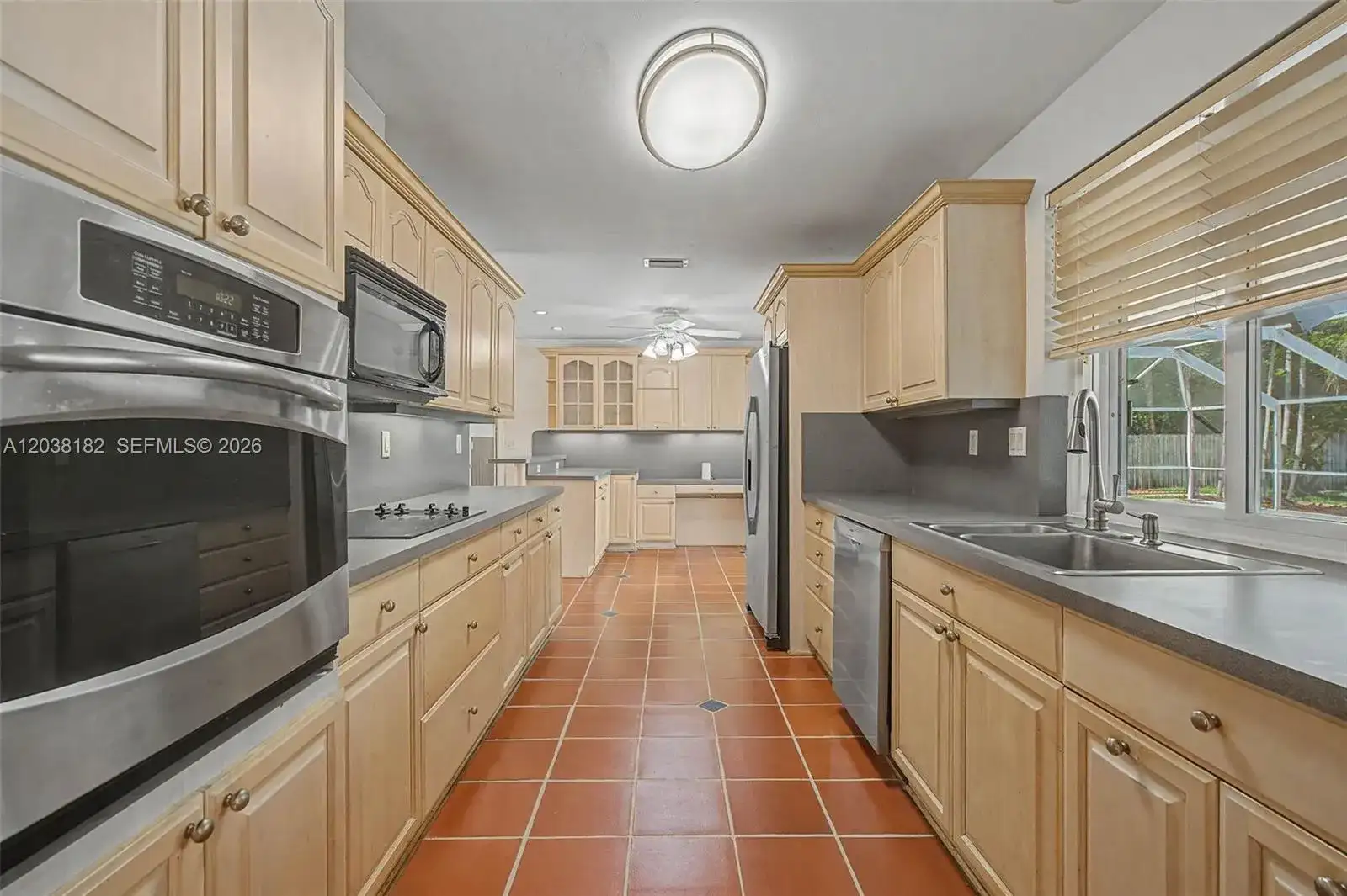 16842 SW 79 Place, Palmetto Bay FL 33157 photo 4