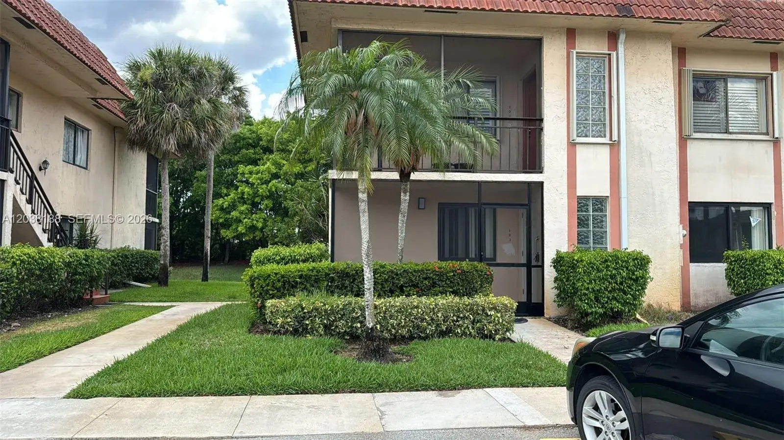 331 Lakeview Dr # 101, Weston FL 33326