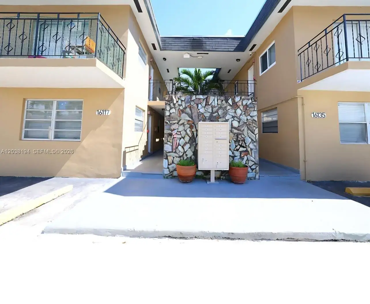 16117 NE 19th Ct # 14, North Miami Beach FL 33162