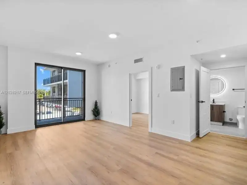 2479 NE 192nd St # 306, Miami FL 33180 photo 5