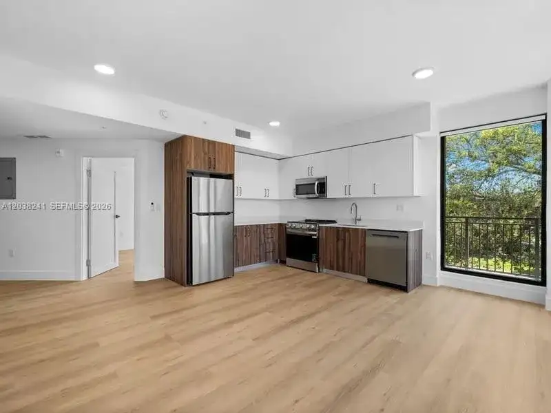 2479 NE 192nd St # 308, Miami FL 33180 photo 4