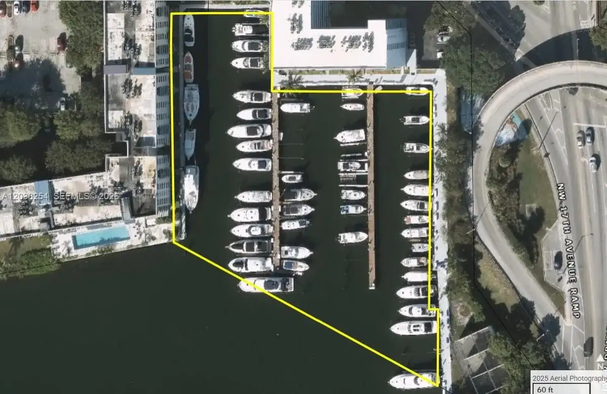 1700 NW North River Dr, Miami FL 33125 photo 3