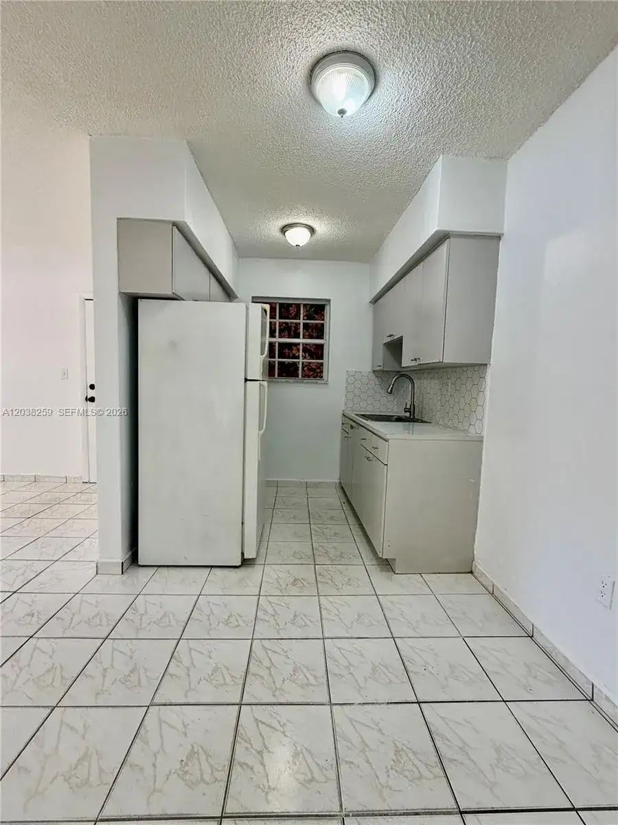 4340 NW 11th St # 3, Miami FL 33126 photo 4