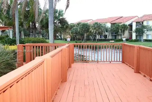 10749 Cleary Blvd # 206, Plantation FL 33324 photo 2