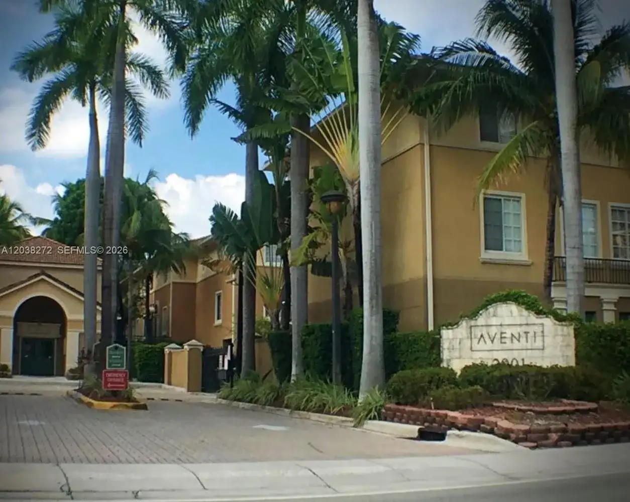 2961 NE 185th St # 1601, Aventura FL 33180 photo 2