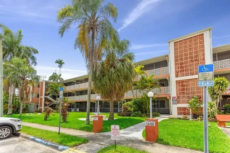 1450 NE 170th St # 305, North Miami Beach FL 33162 photo 2
