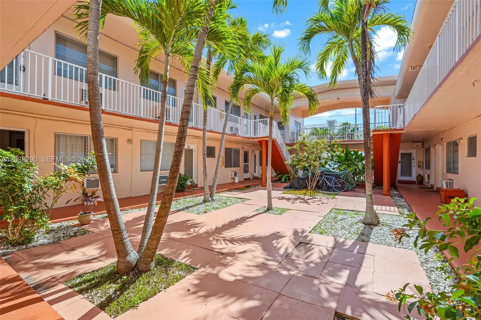 7840 Harding Ave # 3, Miami Beach FL 33141