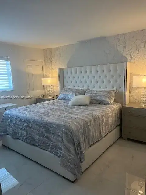1160 Hillsboro Mile # 204, Hillsboro Beach FL 33062