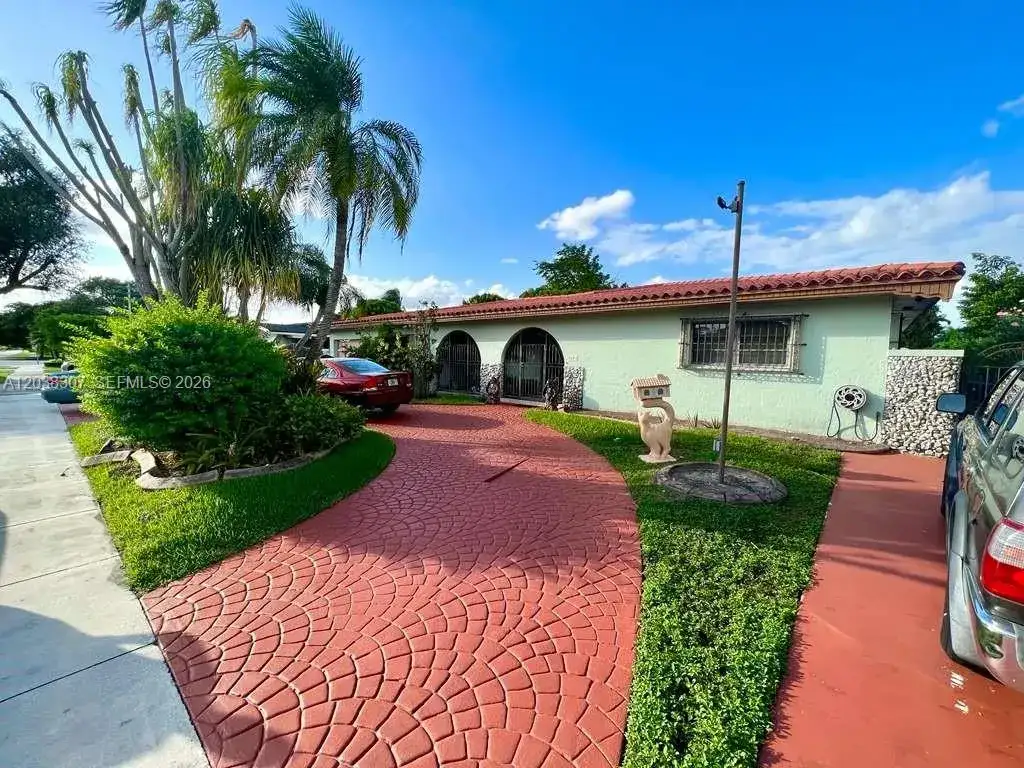 9601 SW 66th St, Miami FL 33173 photo 5