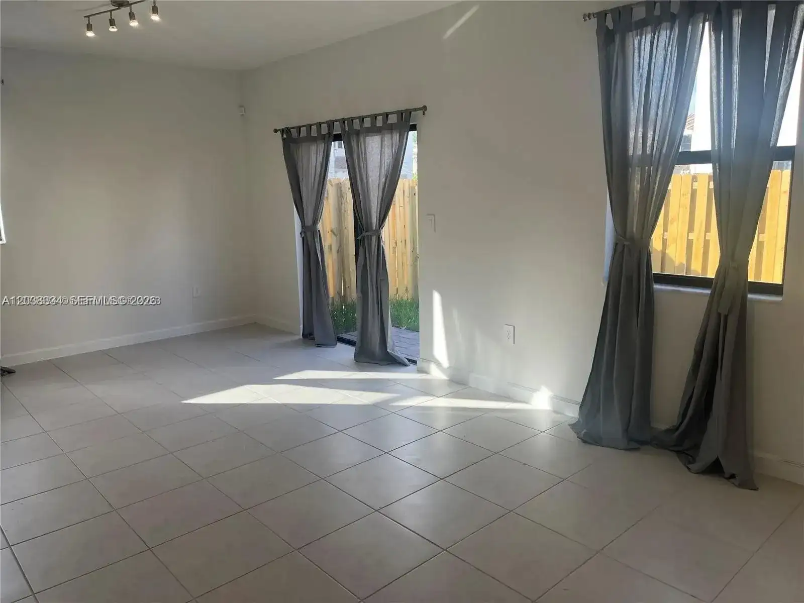 11935 SW 246th Ter, Miami FL 33032 photo 4