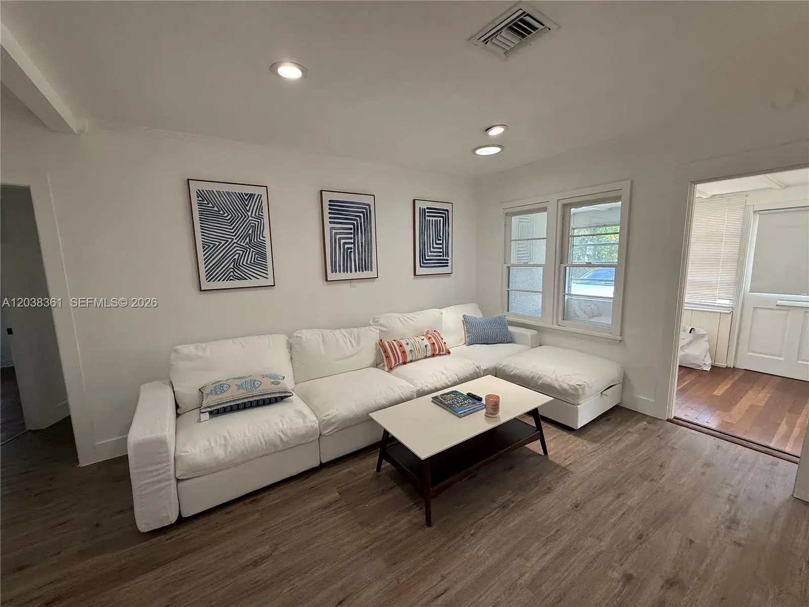 1719 Hayes St, Hollywood FL 33020