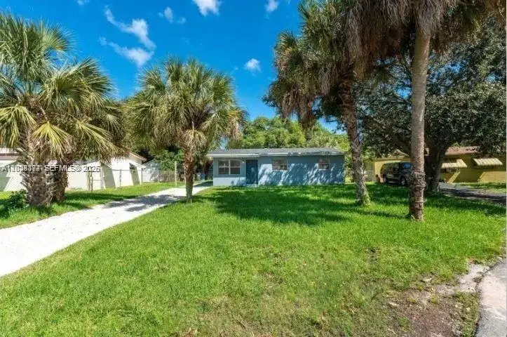 1040 NW 23rd Ter, Fort Lauderdale FL 33311 photo 3