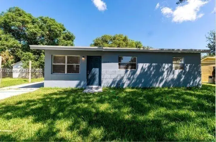 1040 NW 23rd Ter, Fort Lauderdale FL 33311