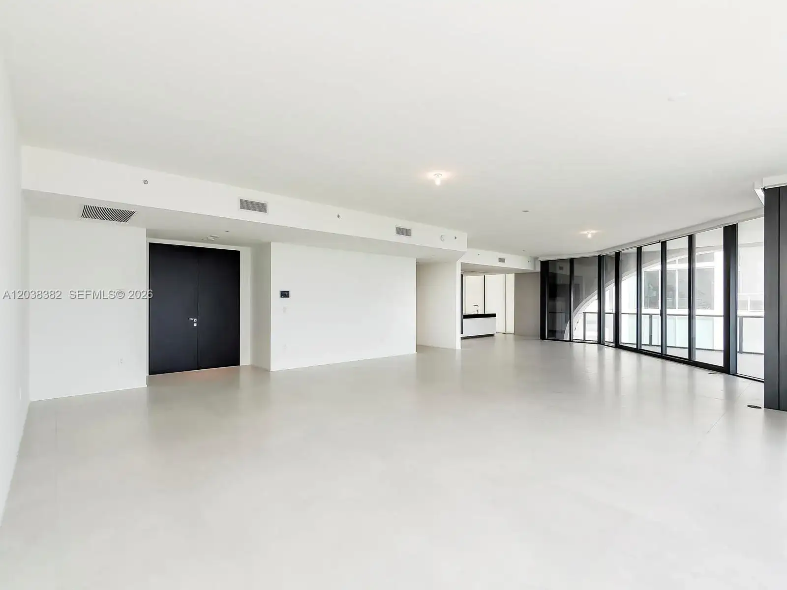 1000 Biscayne Blvd # 2002, Miami FL 33132 photo 3