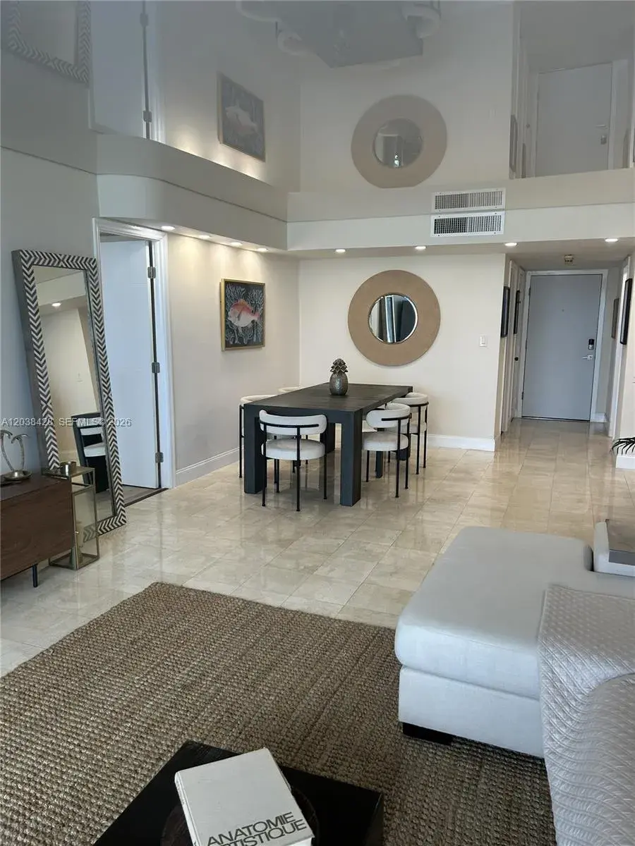 1904 S Ocean Dr # 1807, Hallandale Beach FL 33009