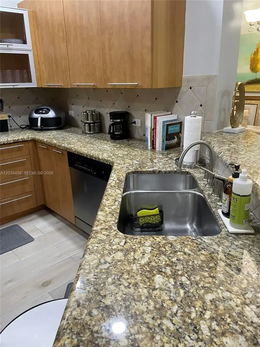 2900 NW 125th Ave # 107, Sunrise FL 33323 photo 5