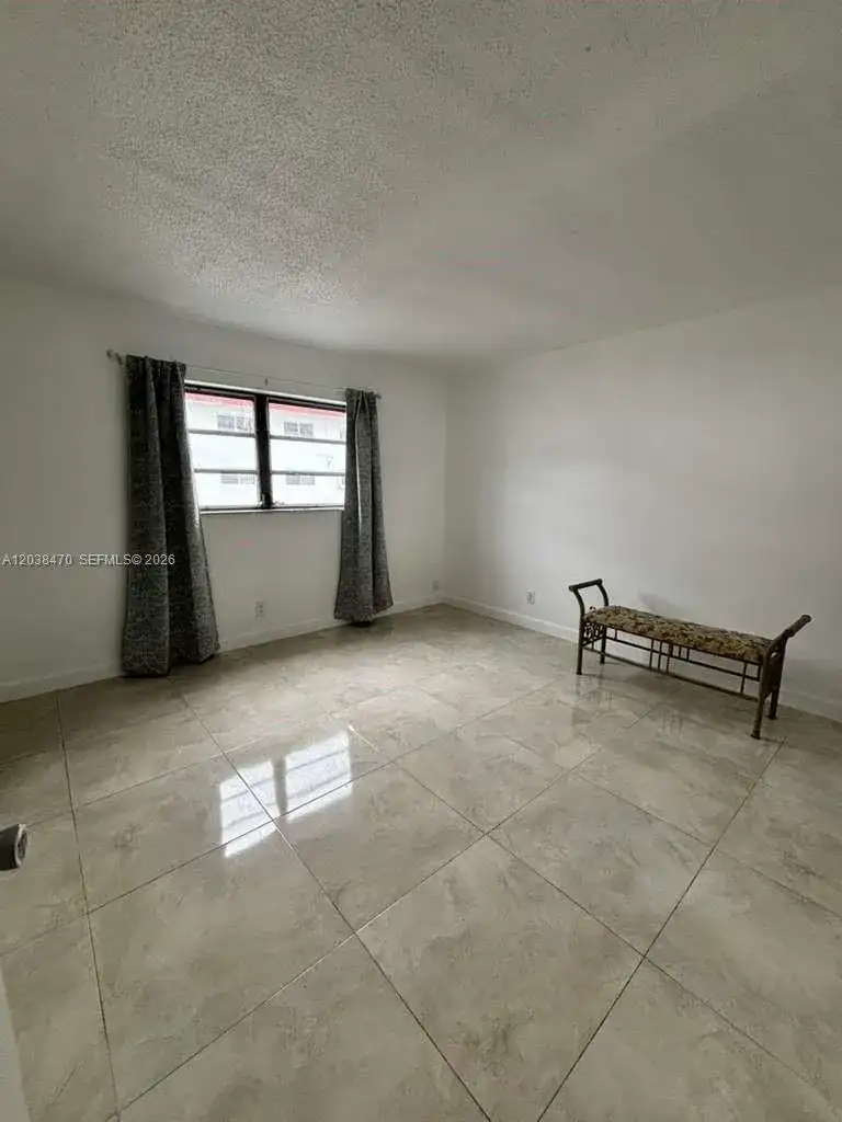 541 Blue Heron Dr # 215, Hallandale Beach FL 33009 photo 3