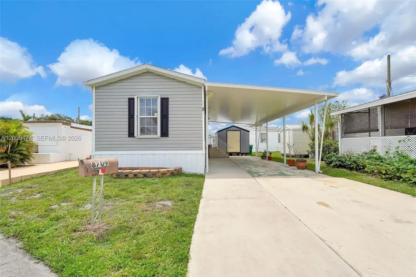 8709 SW 17th Ct, Davie FL 33324 photo 2