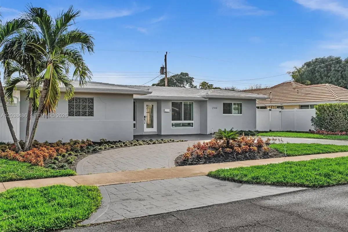 2144 NE 64th St, Fort Lauderdale FL 33308