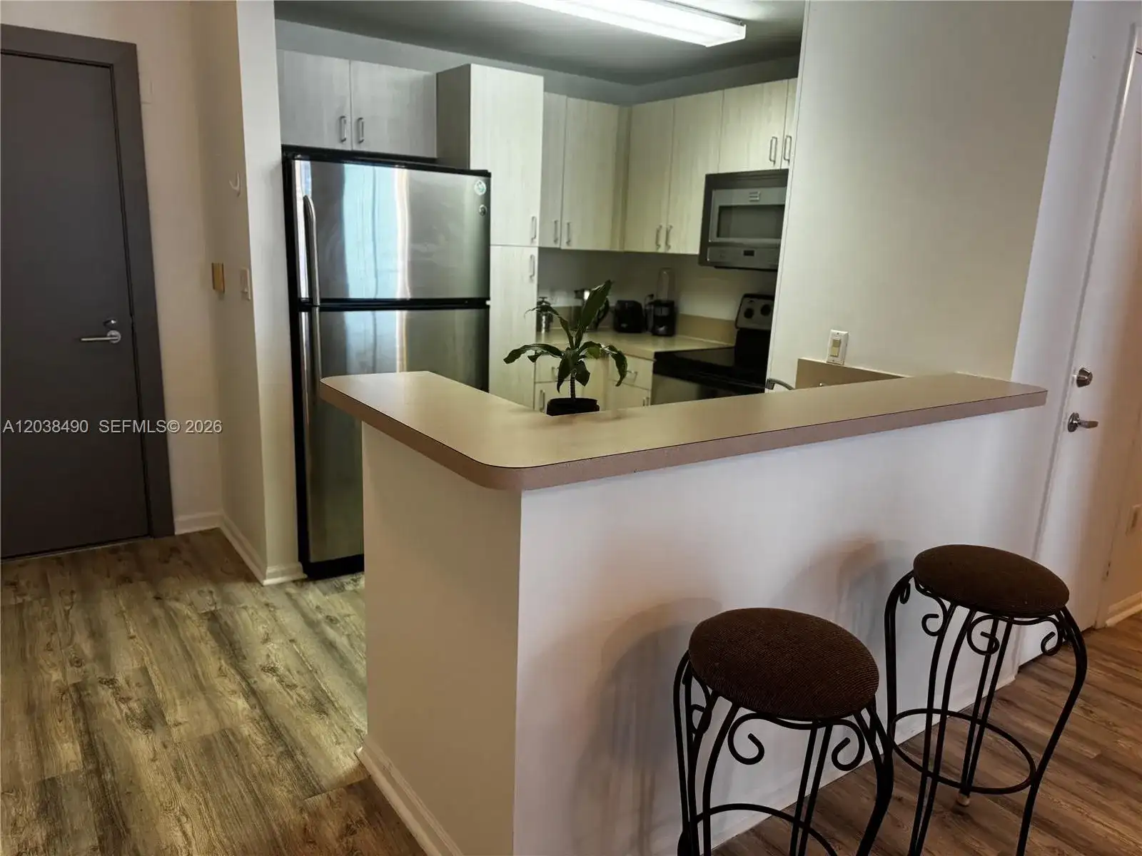 185 SE 14th Ter # 1812, Miami FL 33131 photo 3