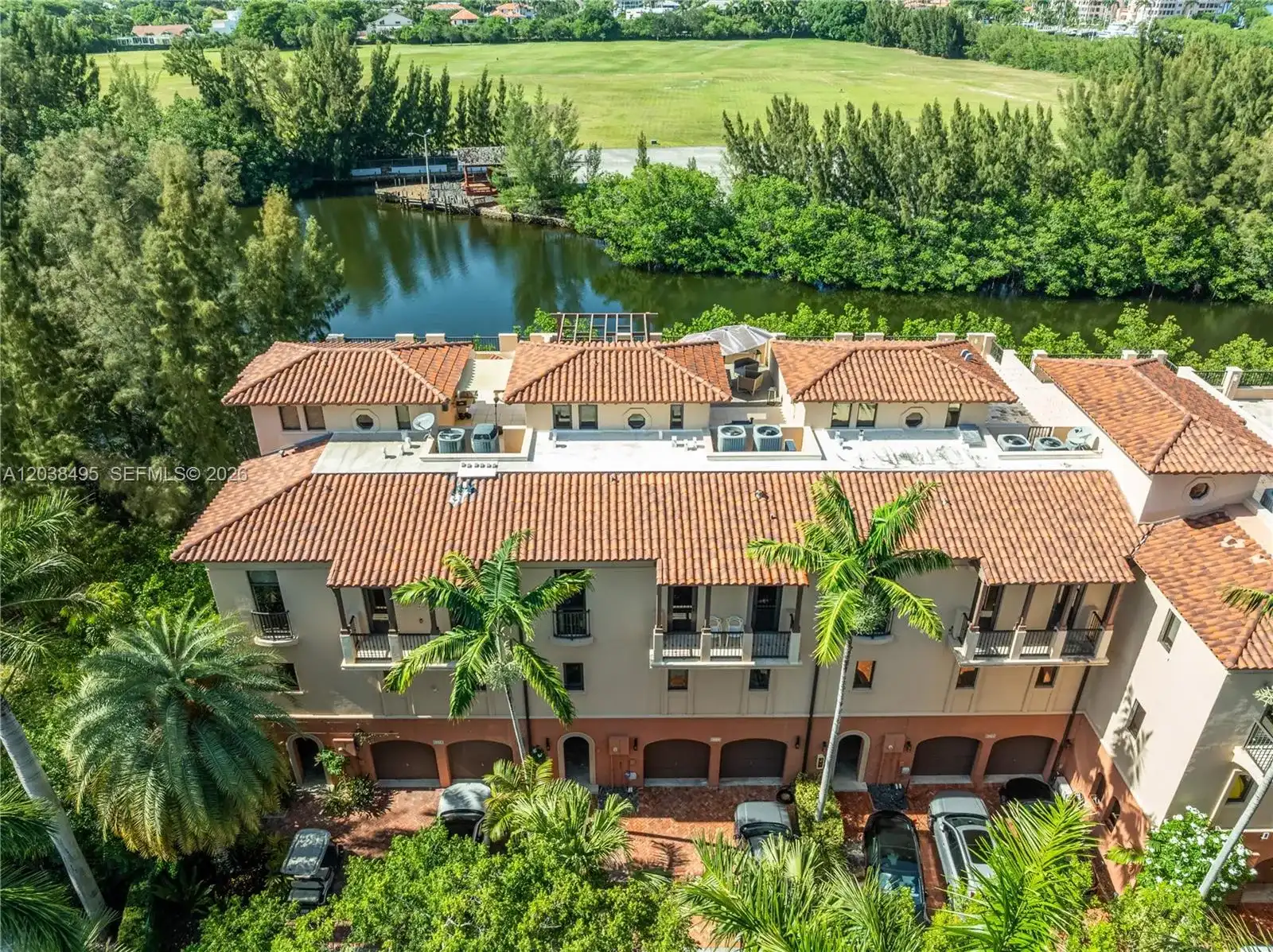 6232 Paradise Point Dr, Palmetto Bay FL 33157
