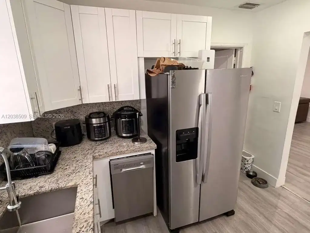 2920 SW 15th St, Miami FL 33145 photo 2