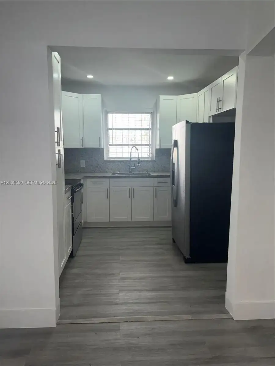 2920 SW 15th St, Miami FL 33145 photo 5