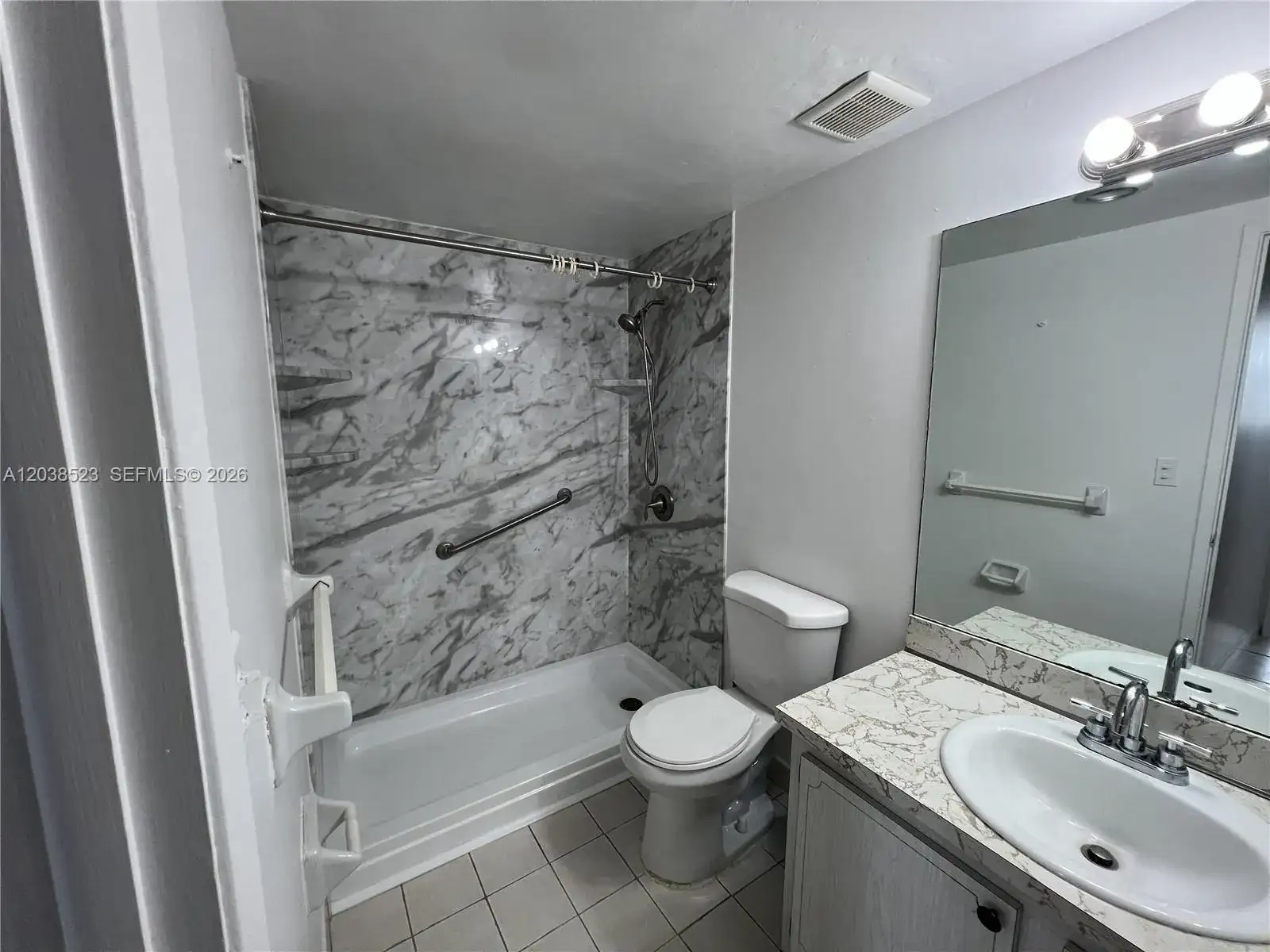 920 NE 169th St # 504, North Miami Beach FL 33162 photo 5