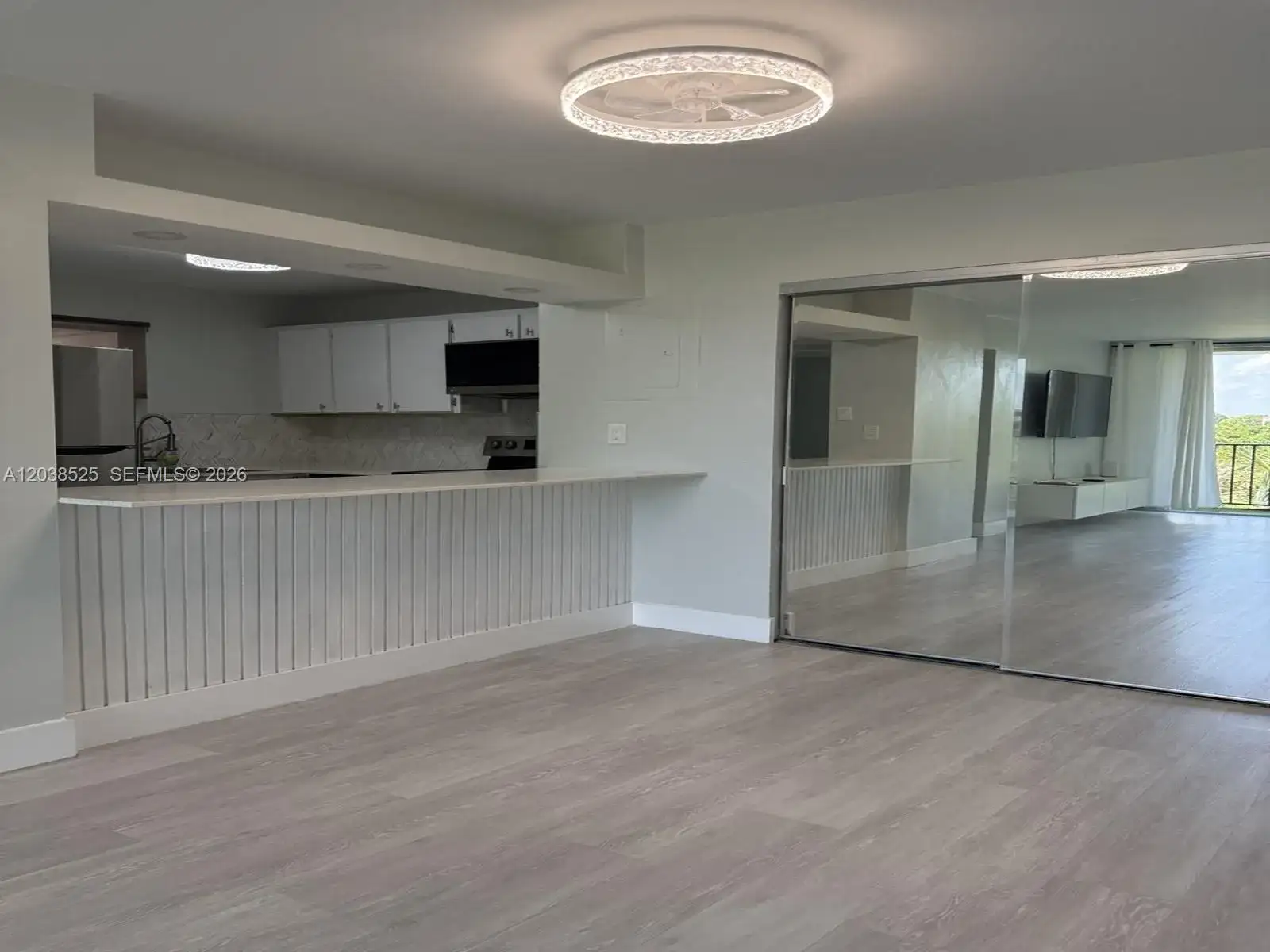 870 NW 87th Ave # 401, Miami FL 33172 photo 4
