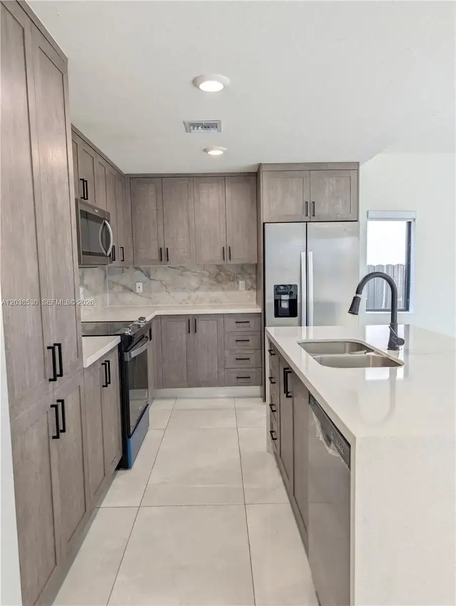 1373 NW 1st St # 1373, Florida City FL 33034 photo 5
