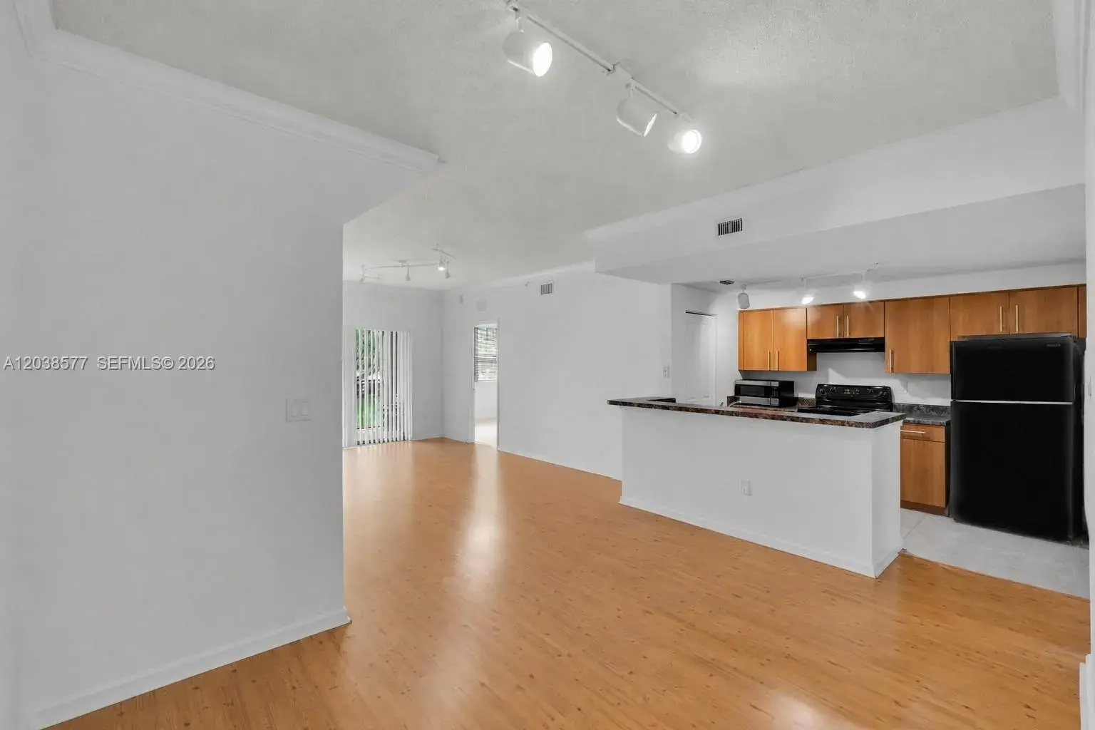 5880 W Sample Rd # 203, Coral Springs FL 33067