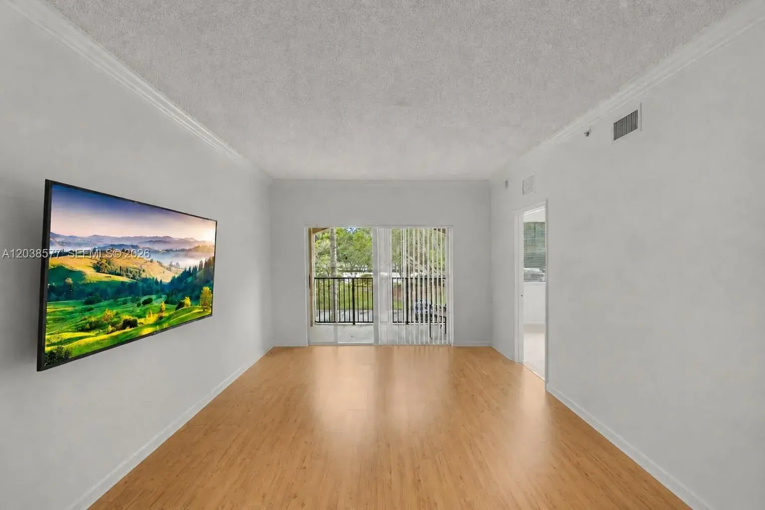 5880 W Sample Rd # 203, Coral Springs FL 33067