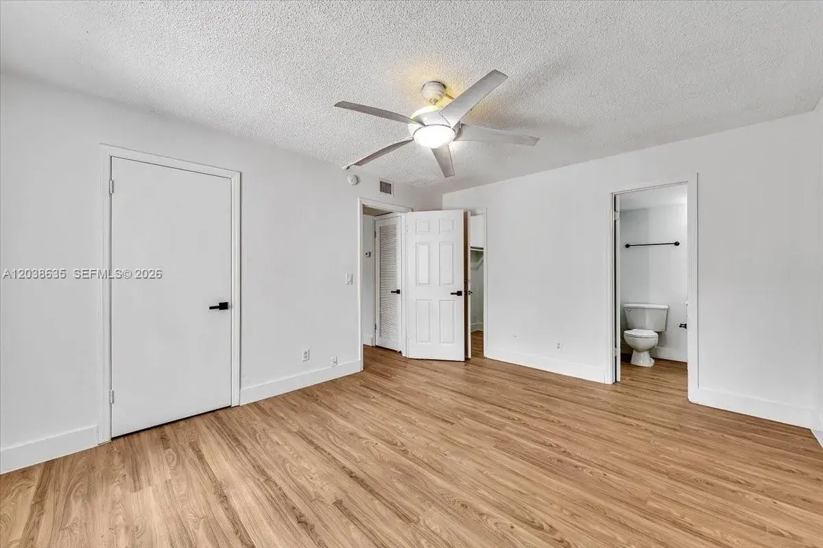 1405 Miami Rd # 7, Fort Lauderdale FL 33316