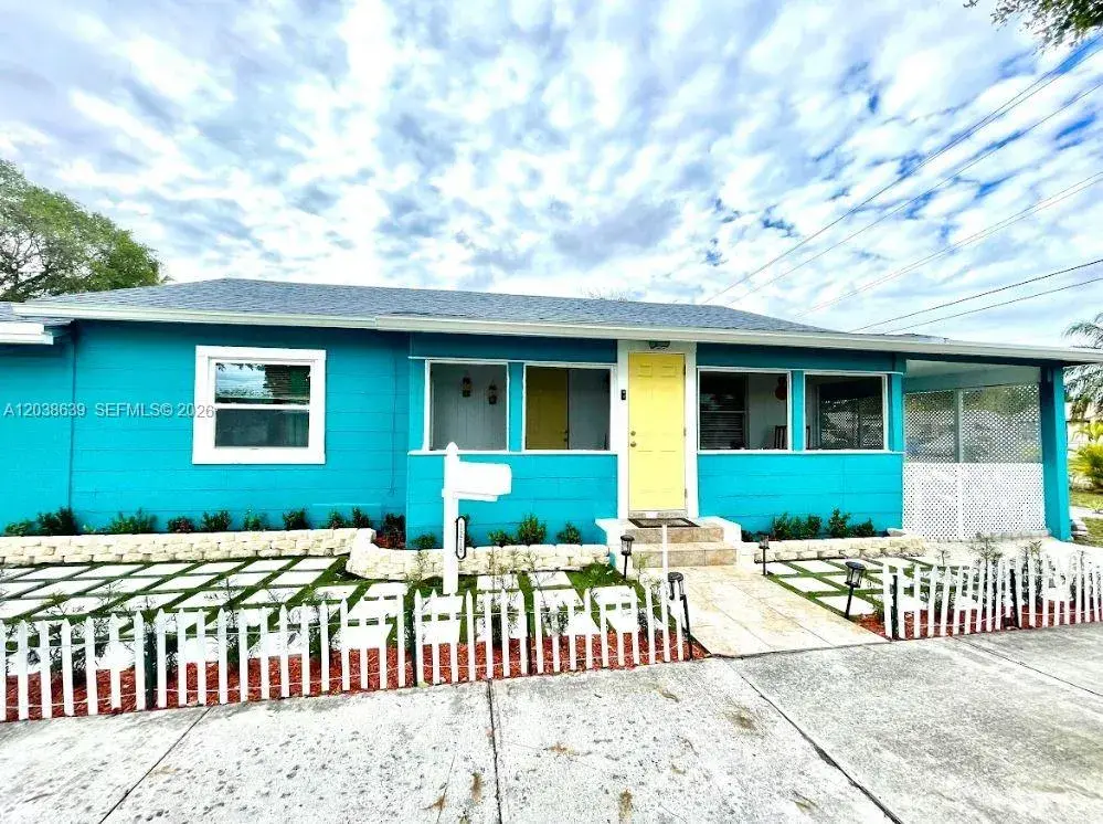 1218 N 24th Ave, Hollywood FL 33020