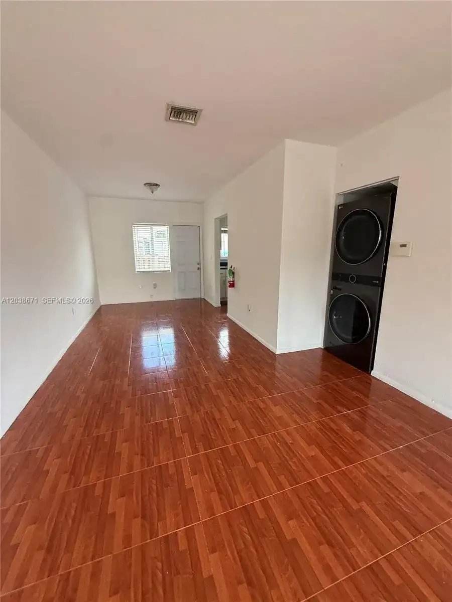 481 NW 84th Ln # 481, Miami FL 33150