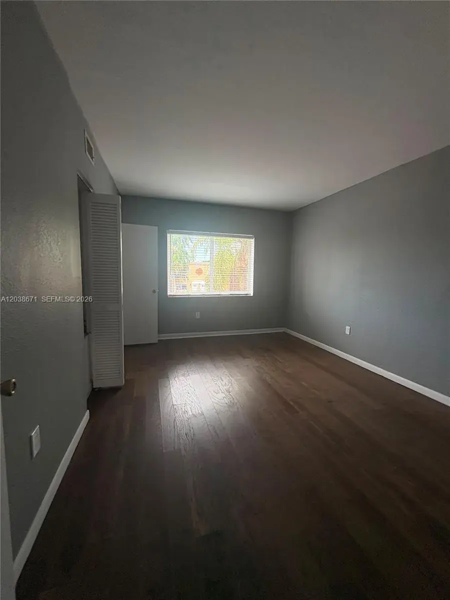 481 NW 84th Ln # 481, Miami FL 33150