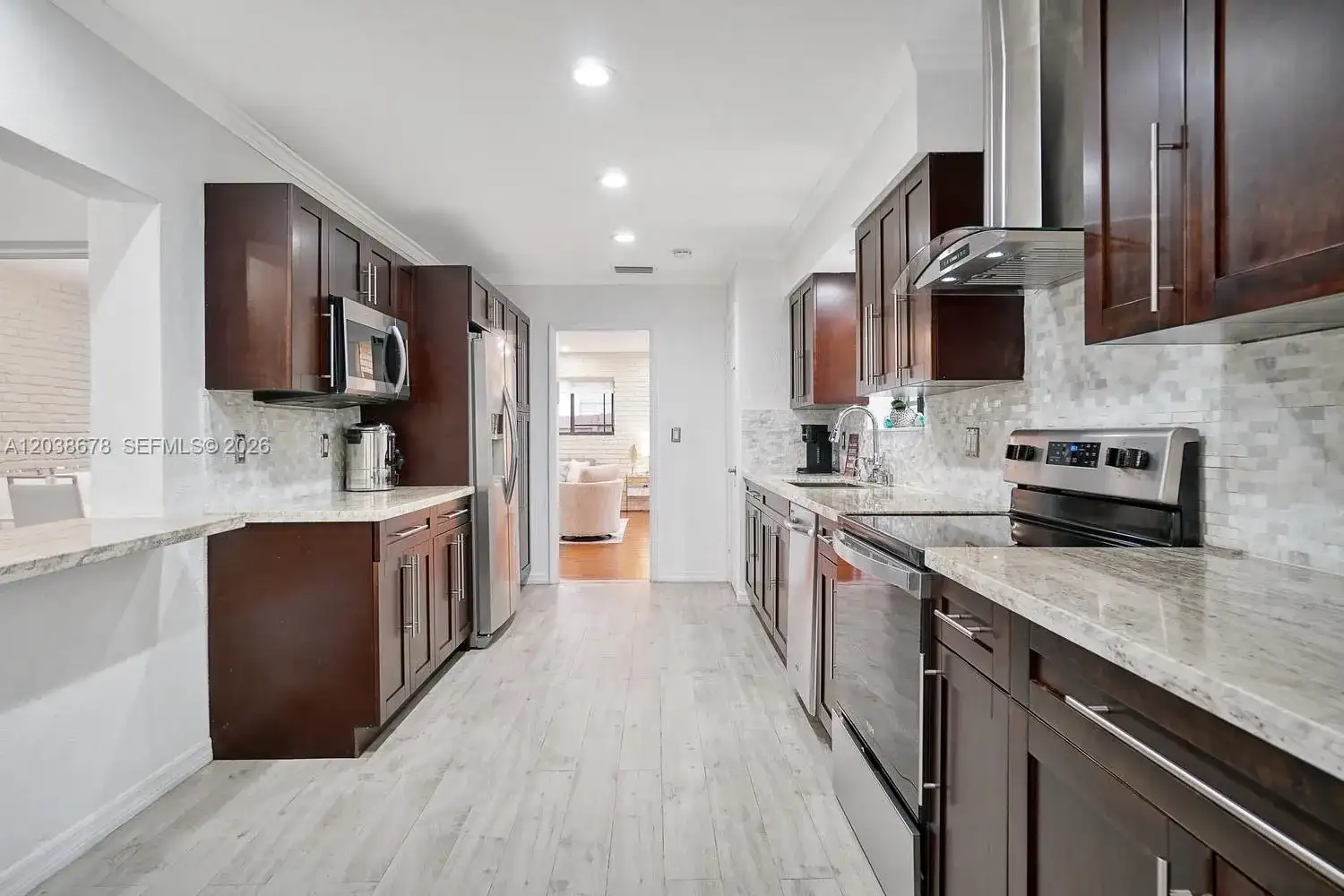 850 NE 182nd Ter, North Miami Beach FL 33162 photo 5