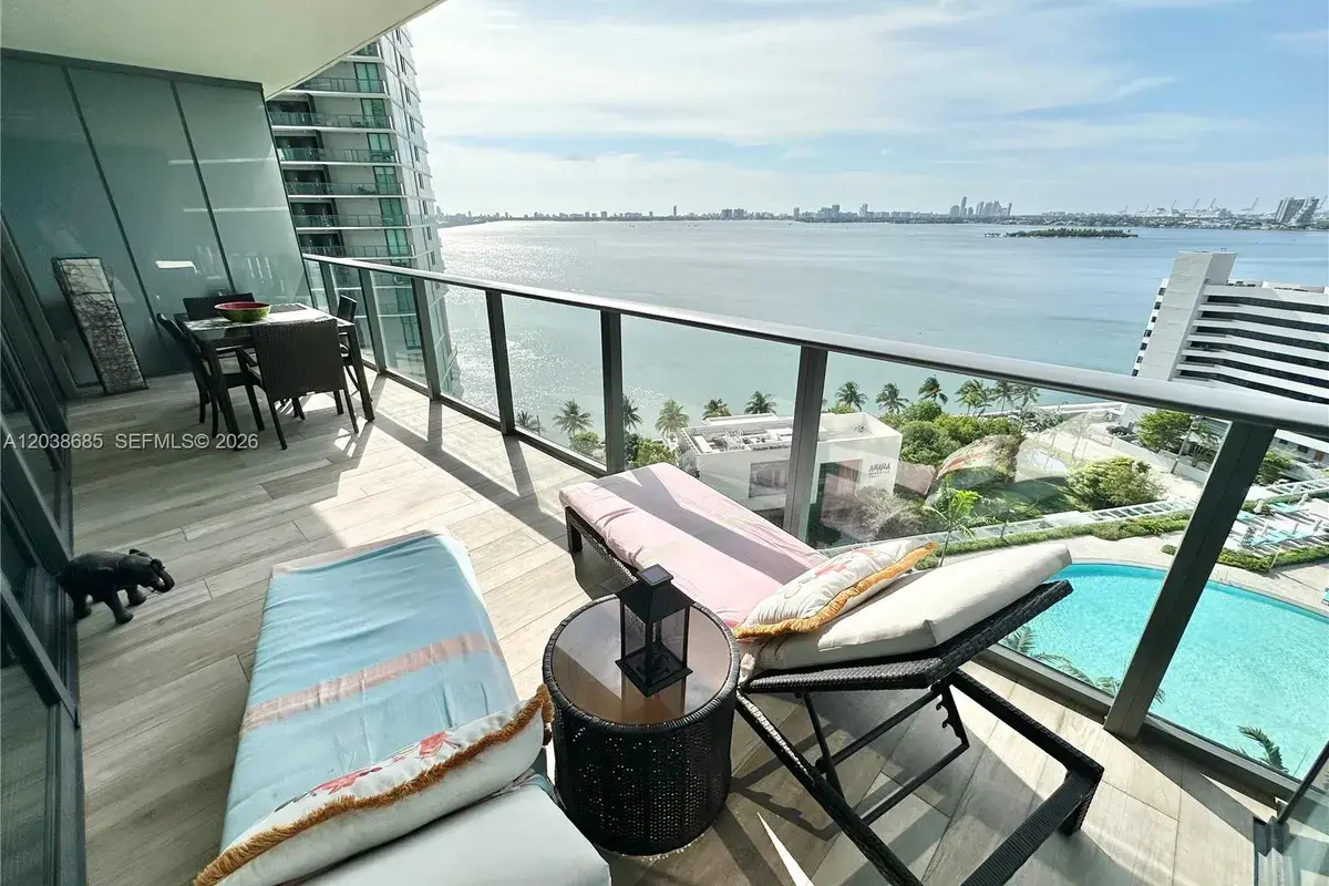 650 NE 32nd St # 1404, Miami FL 33137