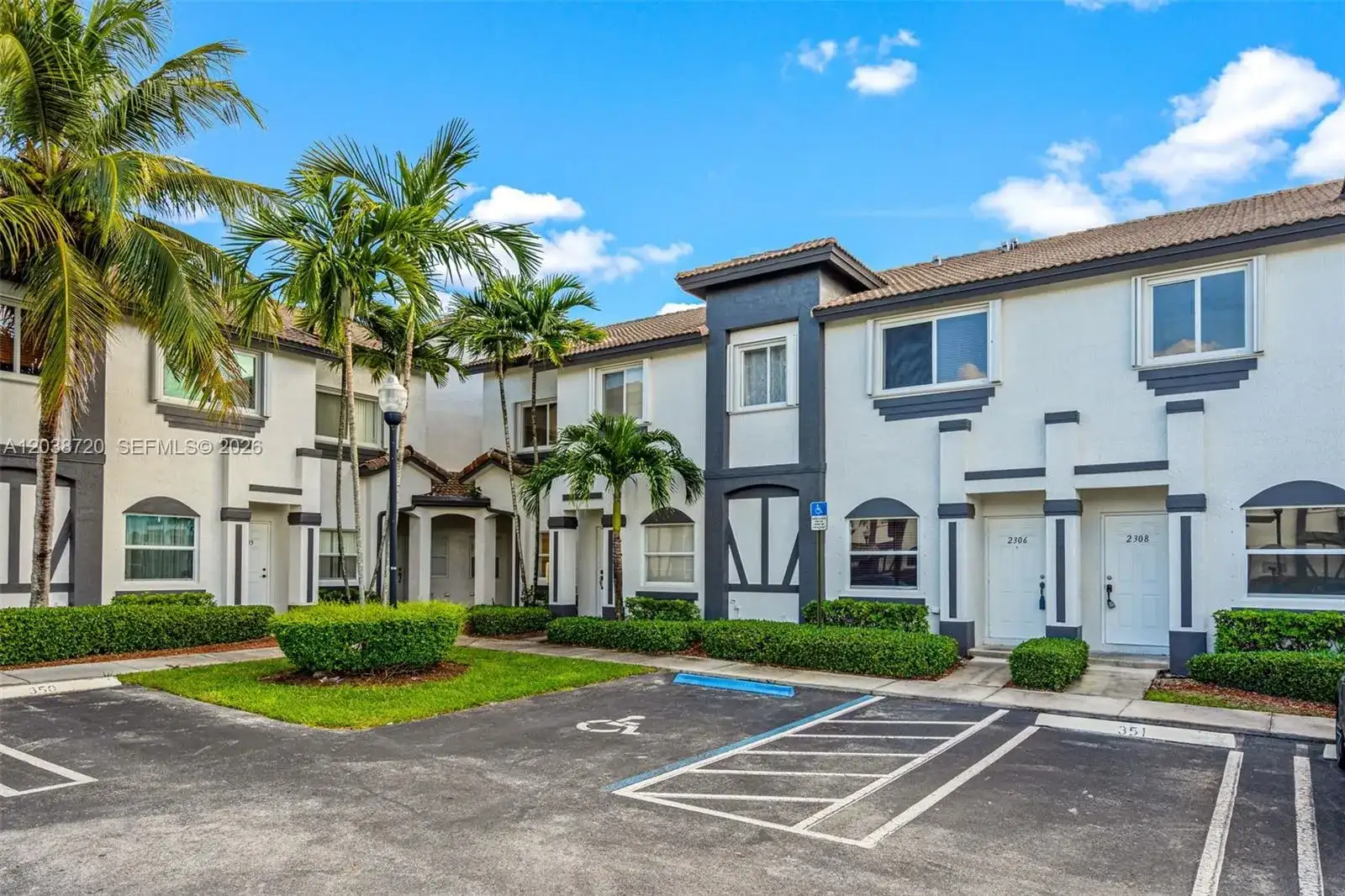 2306 SE 23rd Ter # 2306, Homestead FL 33035 photo 2