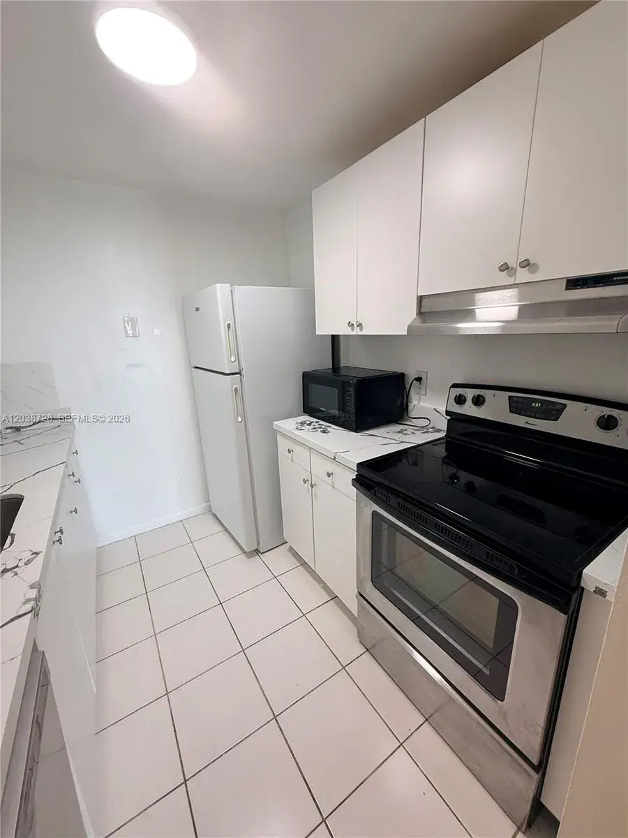 2350 NE 135th St # 802, North Miami FL 33181