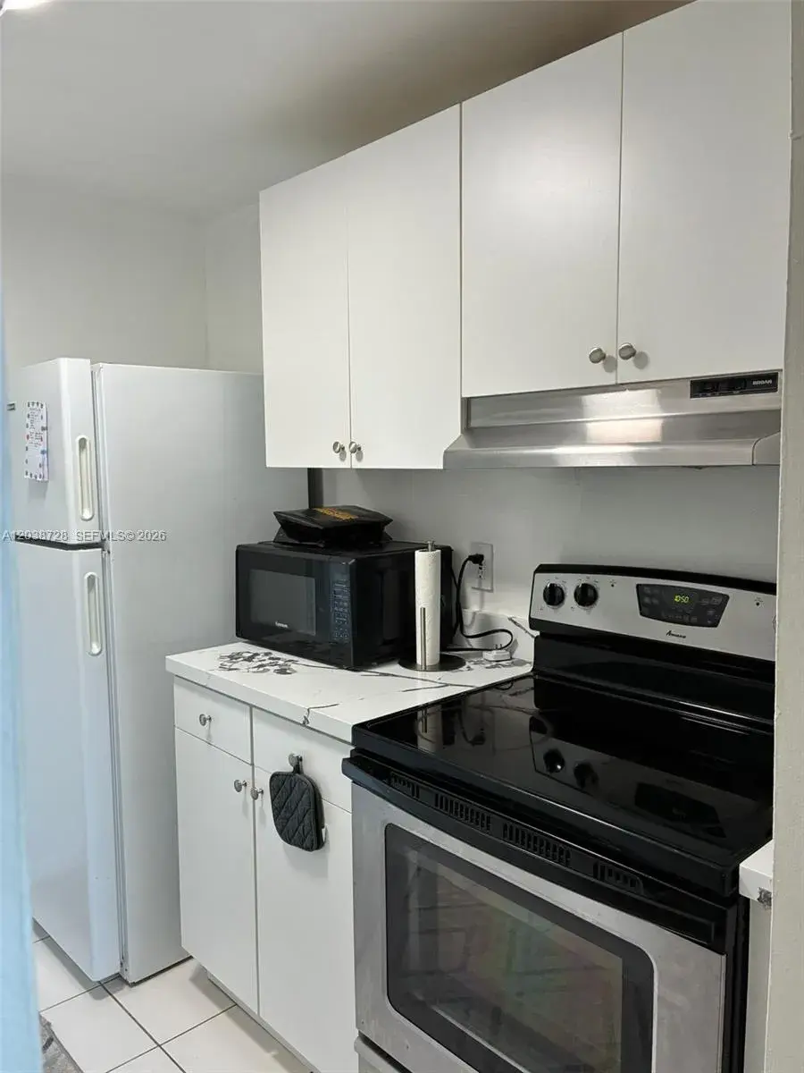 2350 NE 135th St # 802, North Miami FL 33181