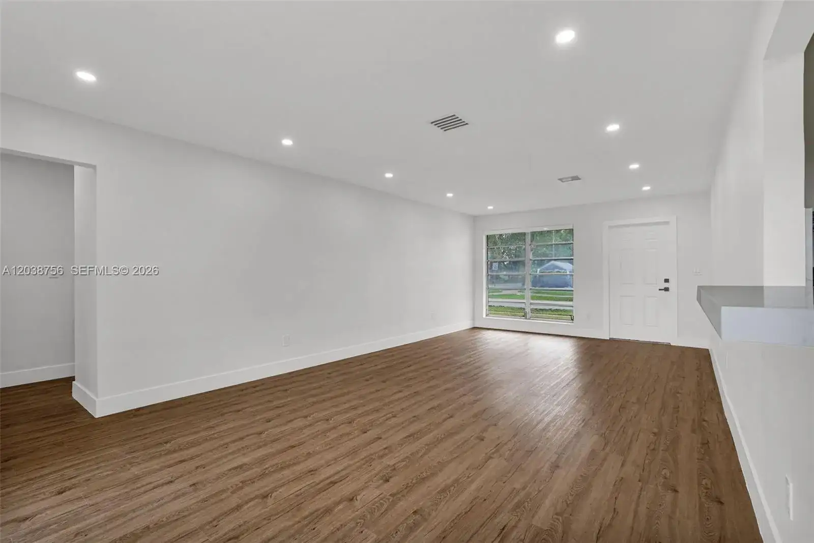 8201 SW 42nd St, Miami FL 33155 photo 4
