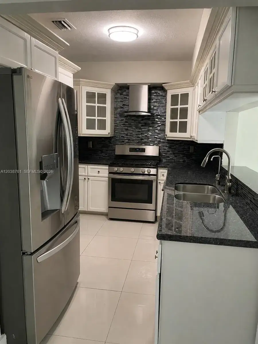 6129 SW 28th St, Miami FL 33155 photo 4